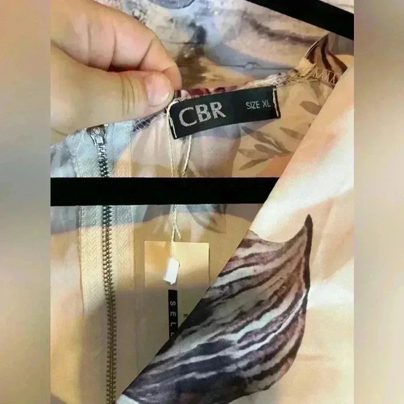 CBR long sleeve vneck blouse - Picture 5 of 5